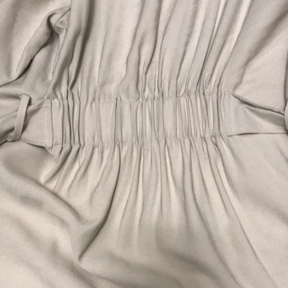 The Sunday ladies trench coat. Medium, NWT - Picture 5 of 9